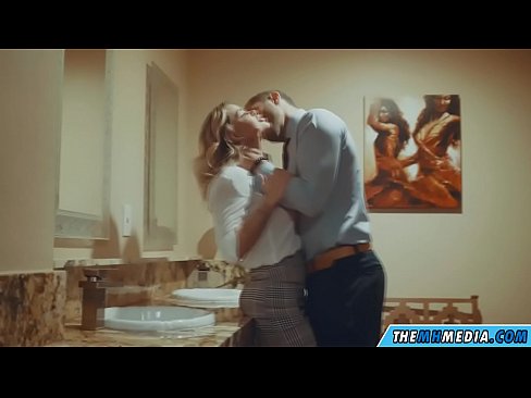 ❤️ ווען אַ באַסטי בלאָנדע סידוס איר אין אַ ציבור אָפּטריט ❤❌  סעקס ביי yi.porno24-7.ru